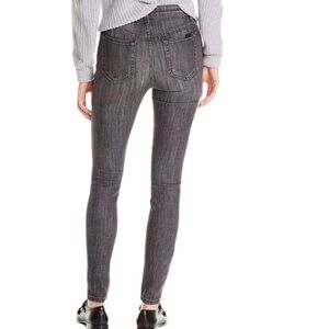 Joe's Jeans The Skinny Jeans in Nicolien Wash Size 26